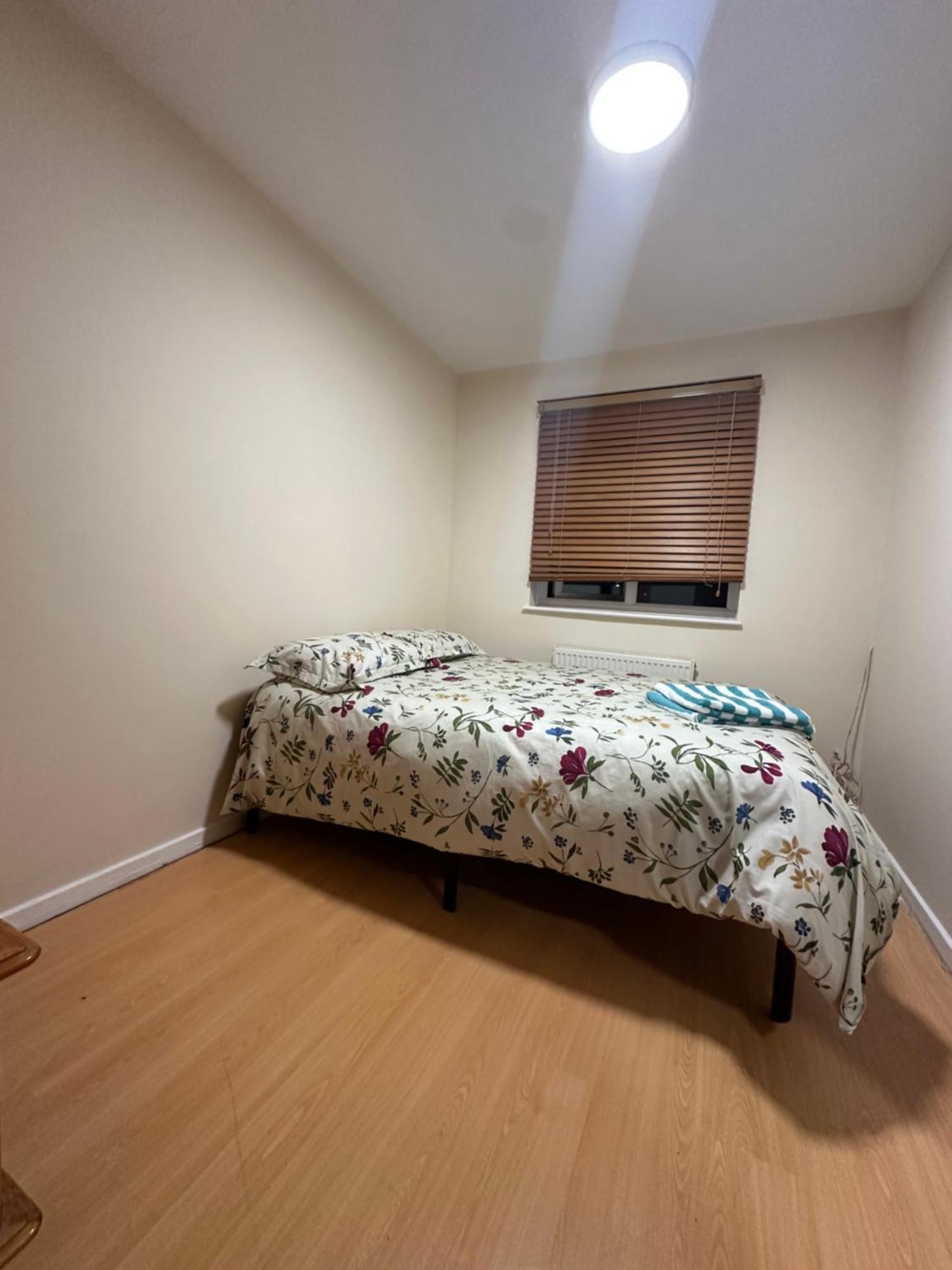 Nice Double Room In Heart Of Londres Exterior foto